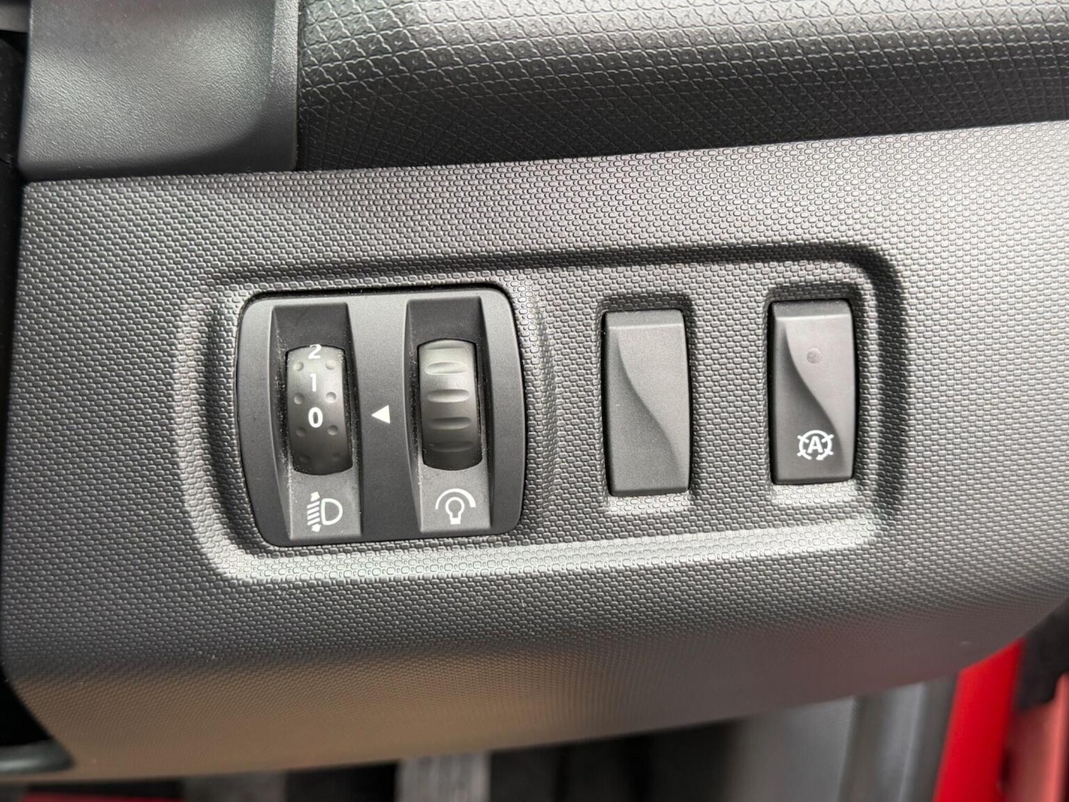 Used Renault Clio 2014 for sale - 77548247: Photo 35