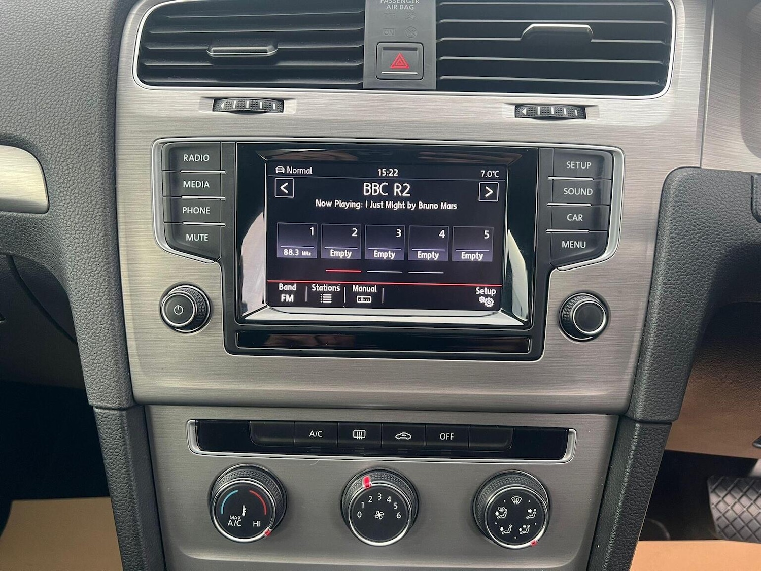 Used Volkswagen Golf 2015 for sale - 77264499: Photo 32