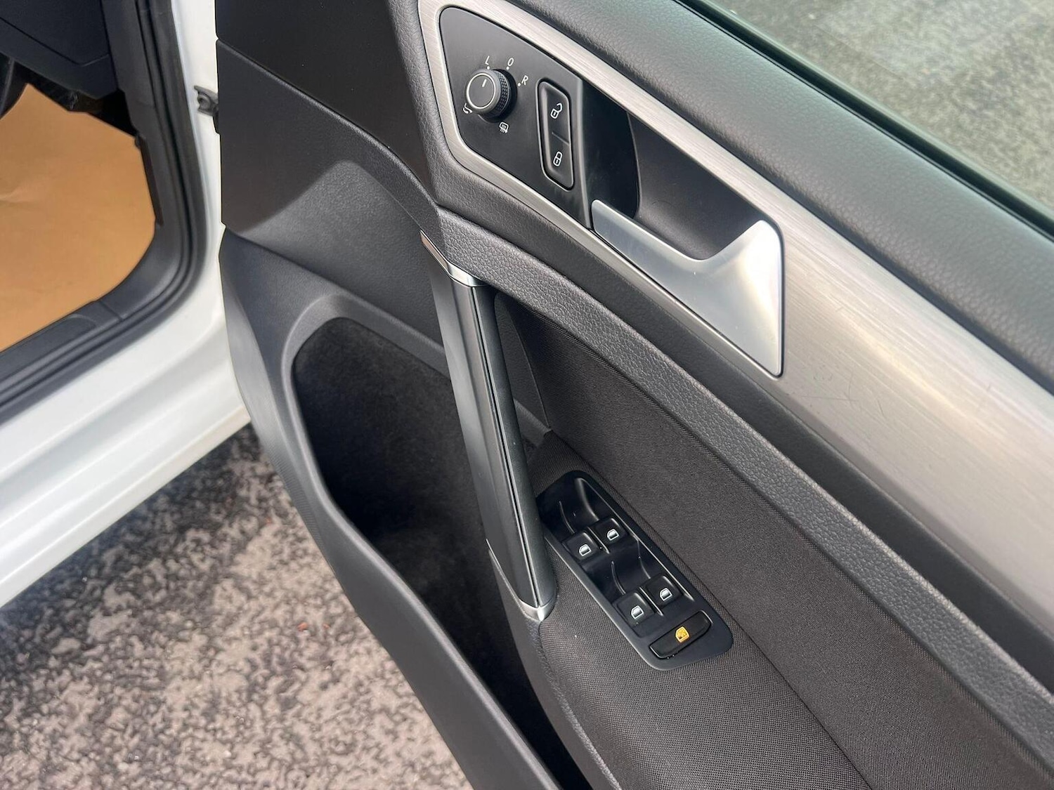 Used Volkswagen Golf 2015 for sale - 77264499: Photo 33