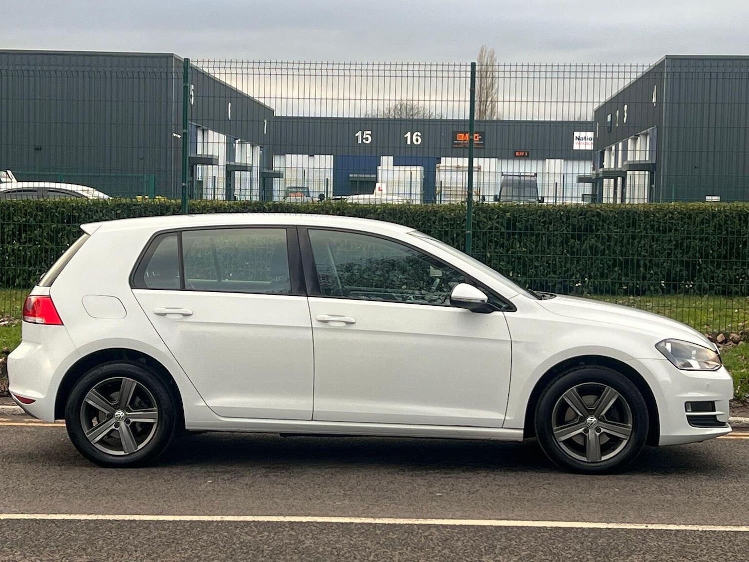 Used Volkswagen Golf 2015 for sale - 77264499: Photo 5