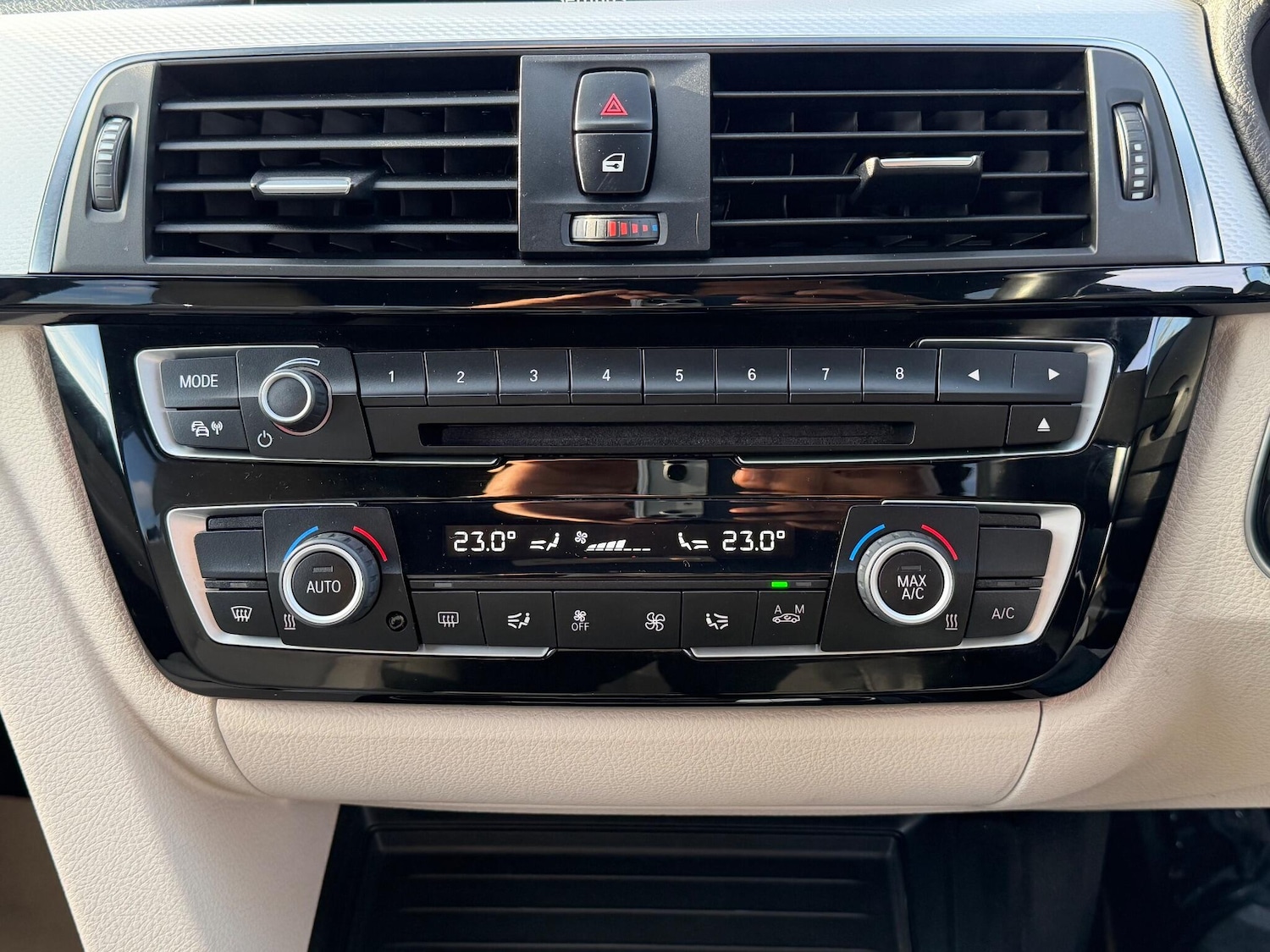 Used BMW 3 Series 2015 for sale - 76715537: Photo 31