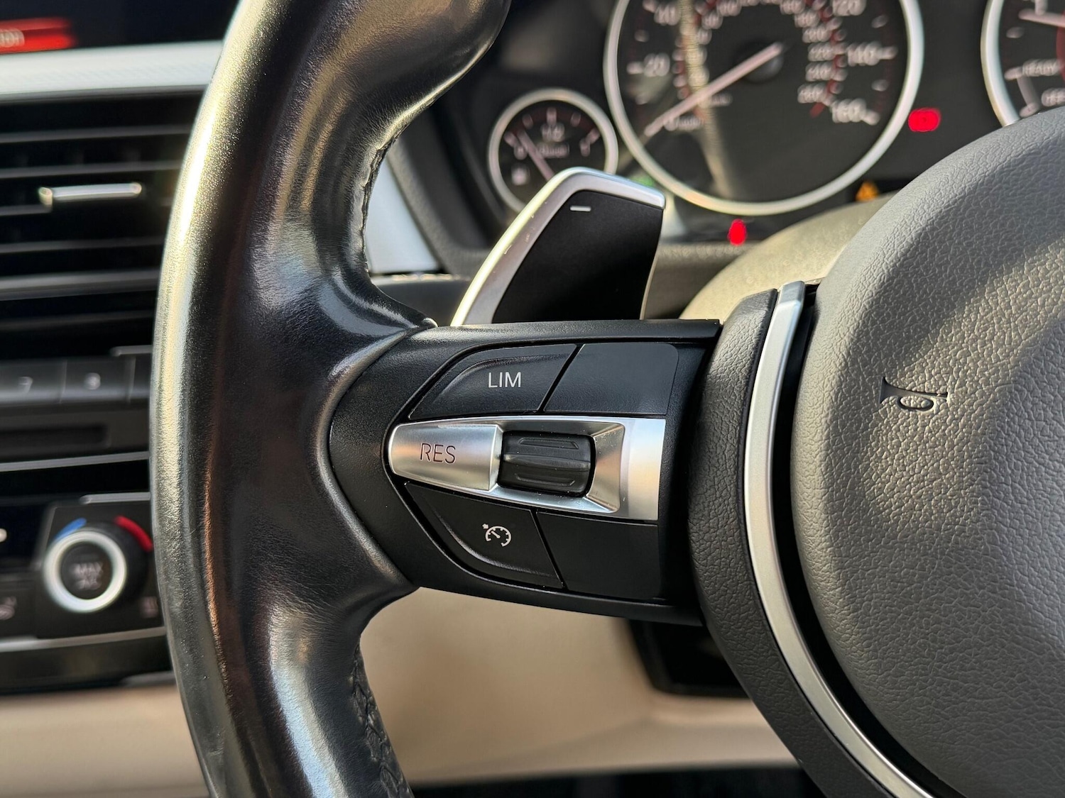 Used BMW 3 Series 2015 for sale - 76715537: Photo 36