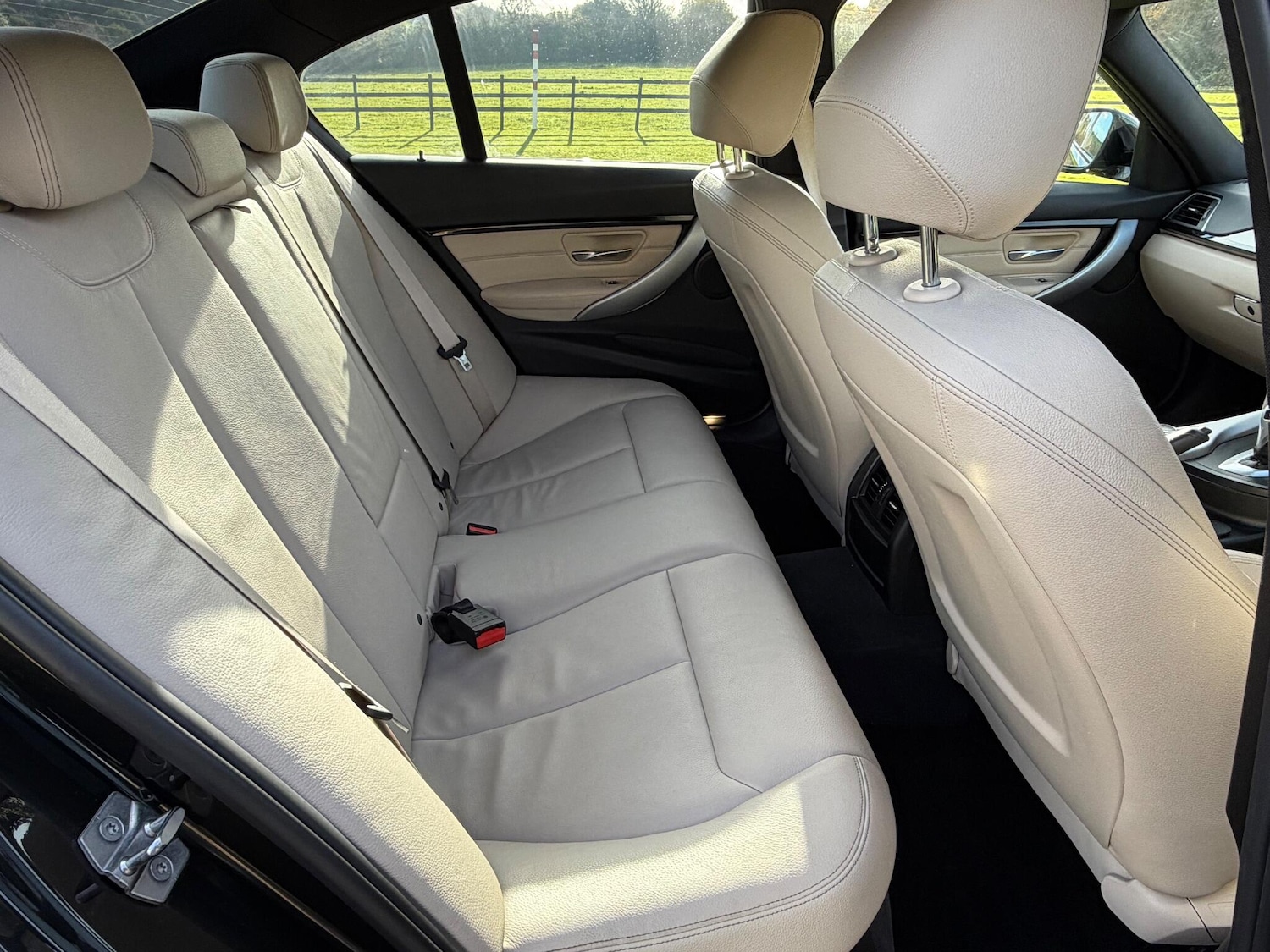 Used BMW 3 Series 2015 for sale - 76715537: Photo 40