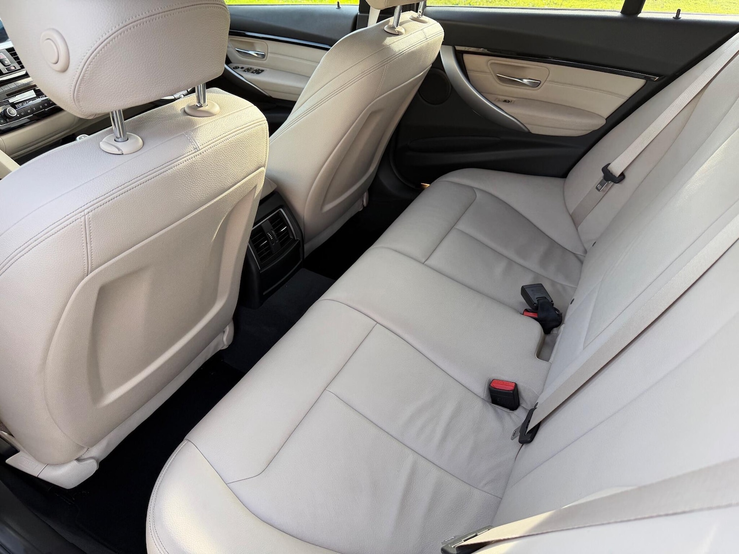 Used BMW 3 Series 2015 for sale - 76715537: Photo 42