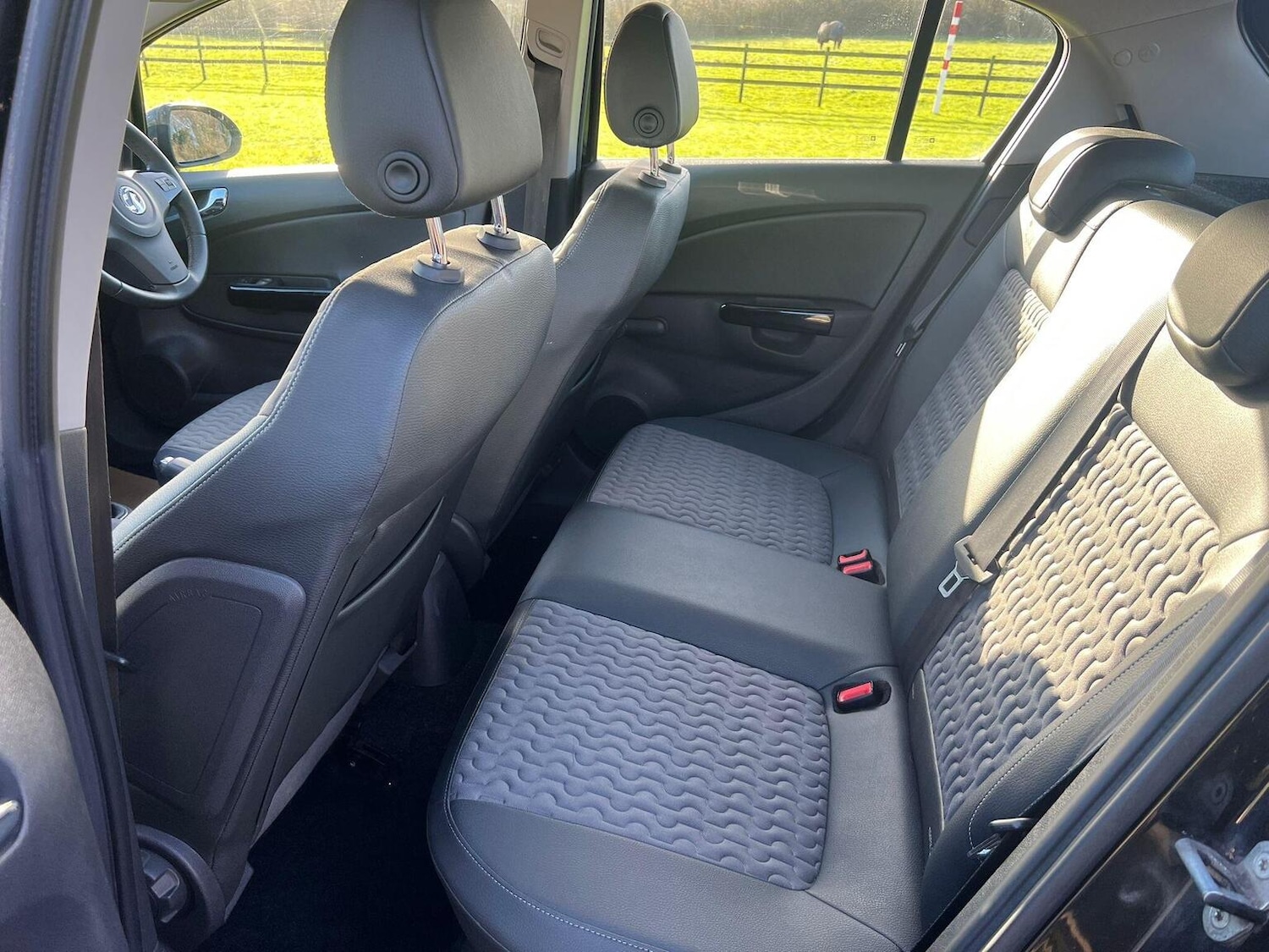 Used Vauxhall Corsa 2014 for sale - 77011781: Photo 18