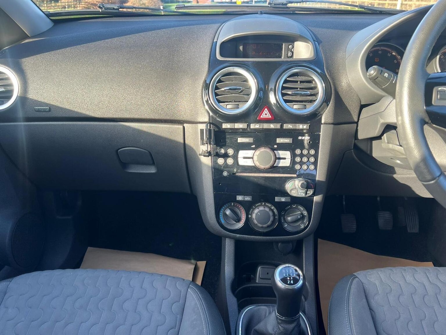 Used Vauxhall Corsa 2014 for sale - 77011781: Photo 21