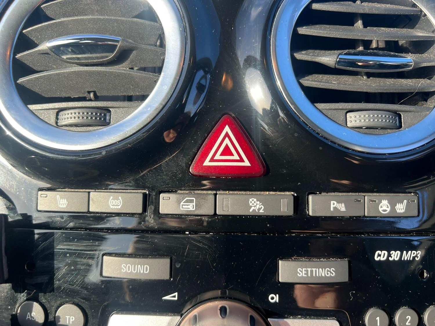 Used Vauxhall Corsa 2014 for sale - 77011781: Photo 28