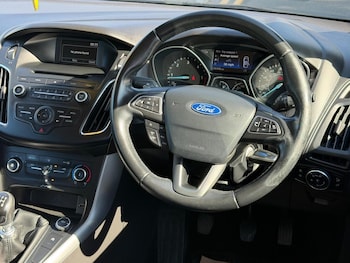 Used Ford Focus 2015 for sale - 79564000: Photo