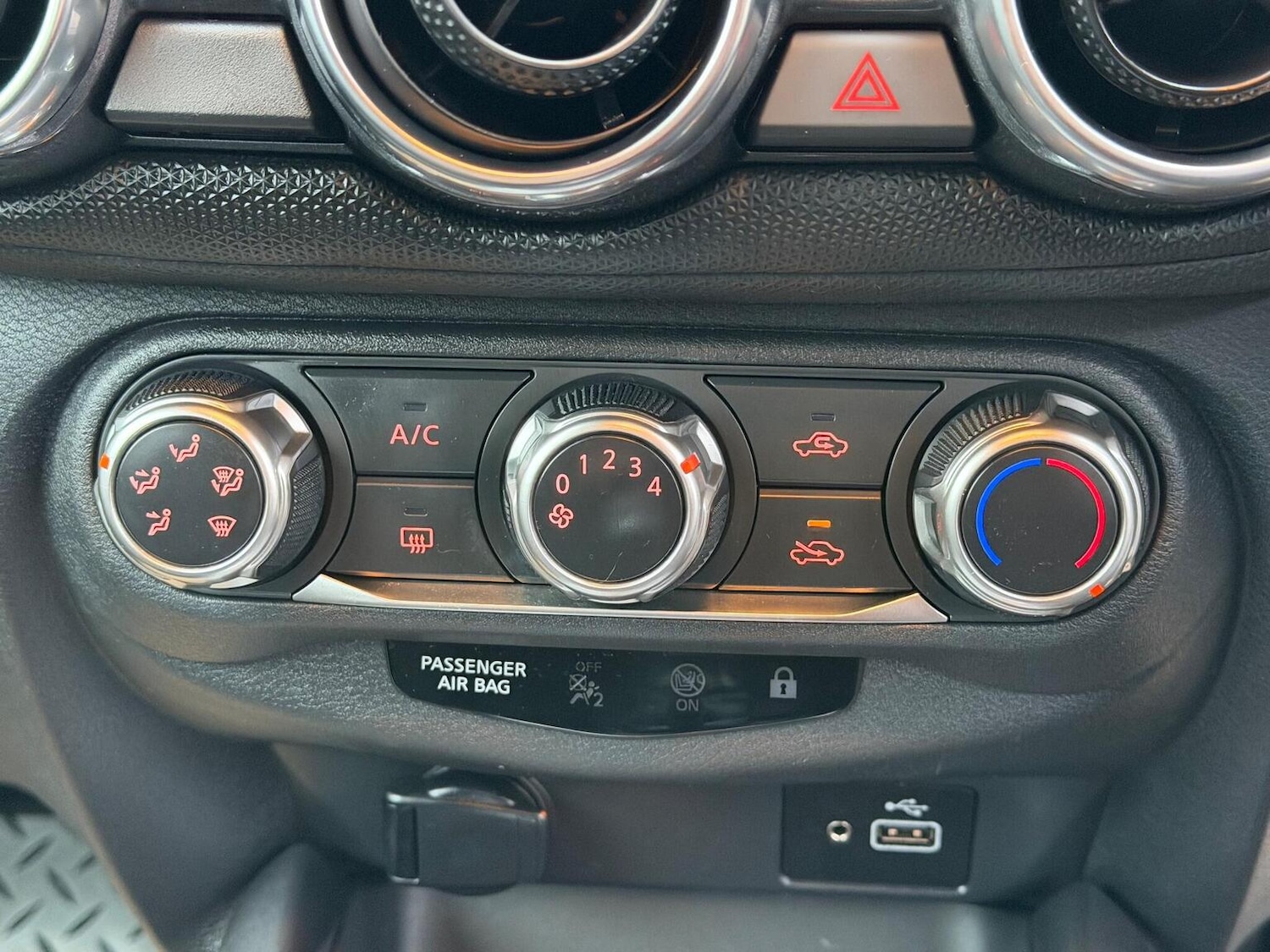 Used Nissan Juke 2020 for sale - 77028033: Photo 32