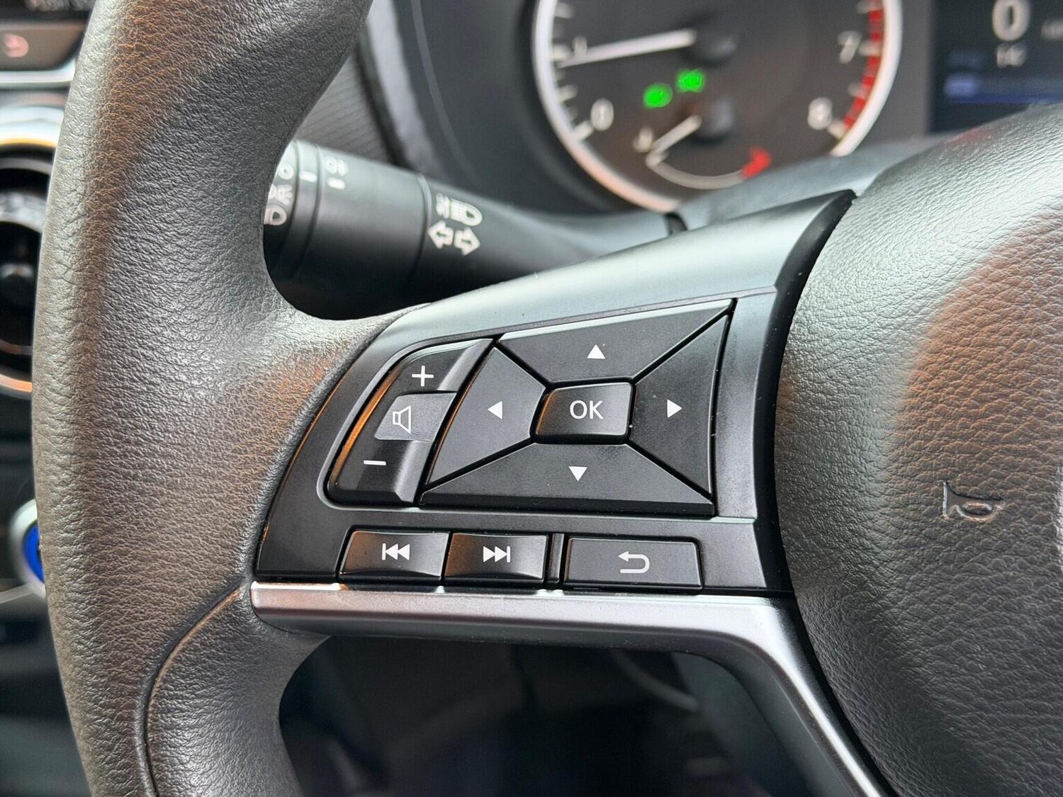 Used Nissan Juke 2020 for sale - 77028033: Photo 35