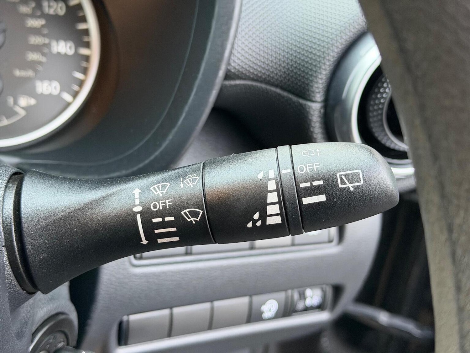 Used Nissan Juke 2020 for sale - 77028033: Photo 40