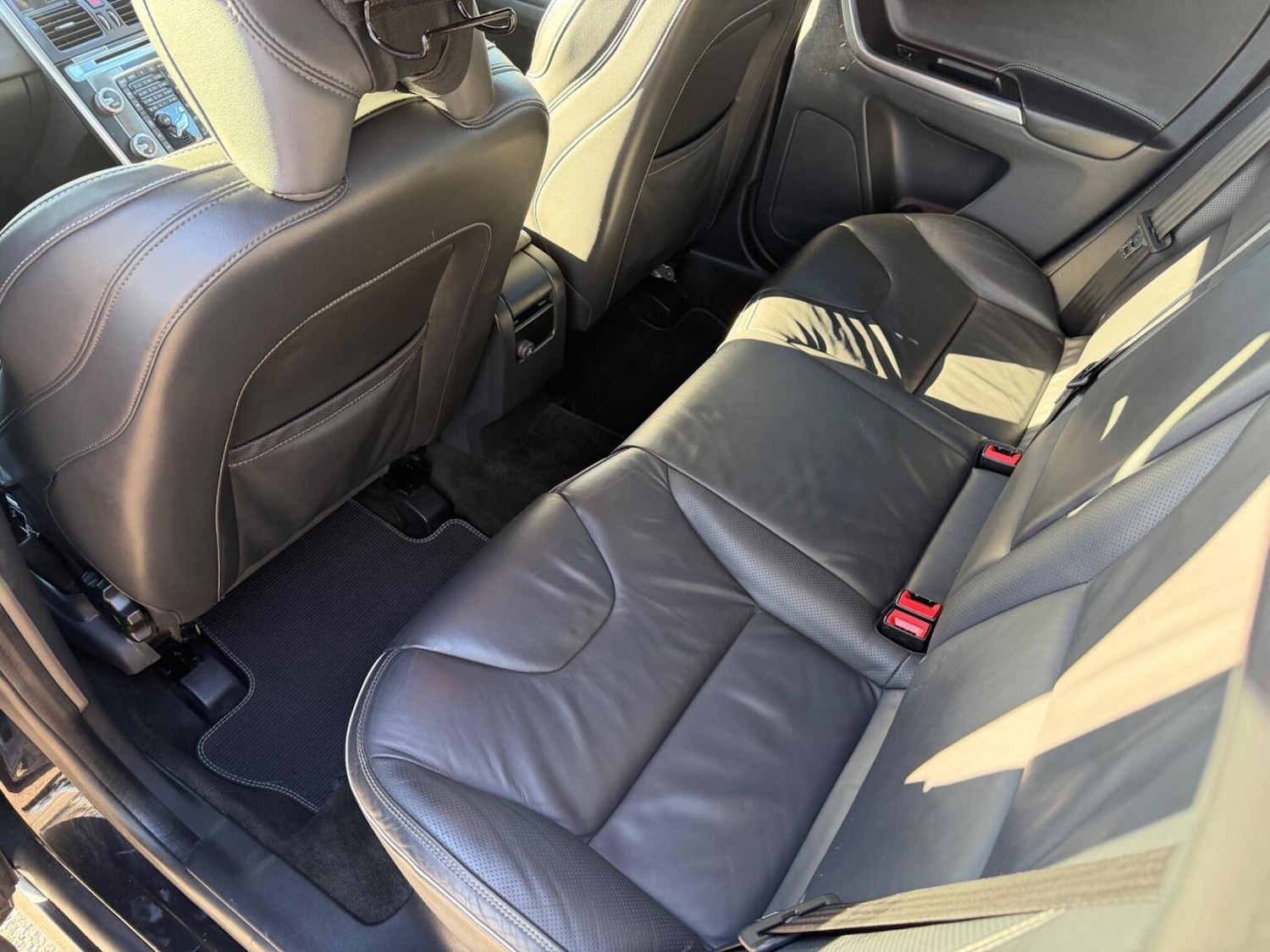 Used Volvo XC60 2014 for sale - 77385238: Photo 22