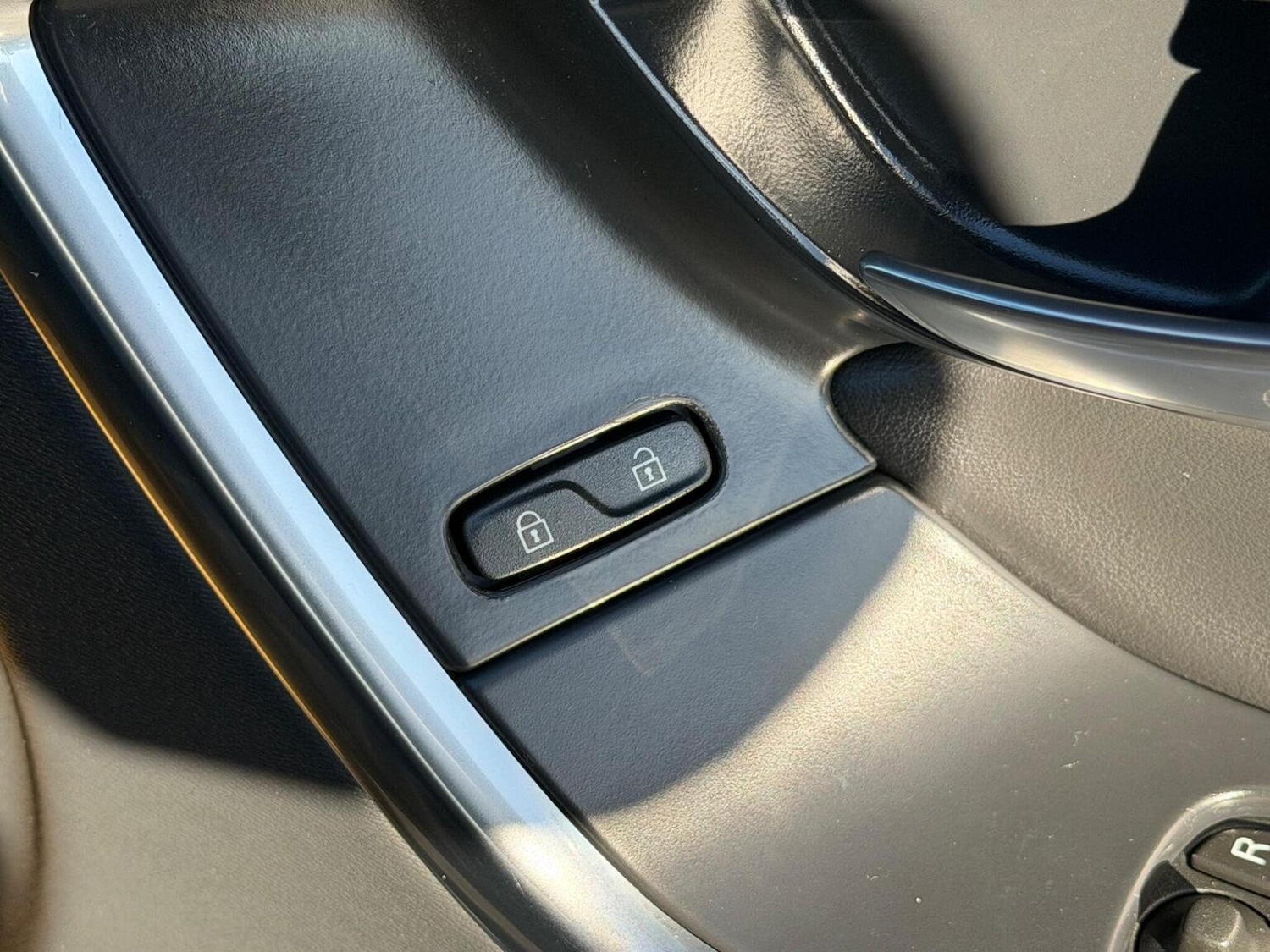 Used Volvo XC60 2014 for sale - 77385238: Photo 27