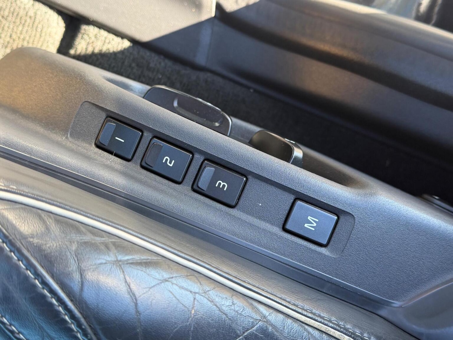 Used Volvo XC60 2014 for sale - 77385238: Photo 29