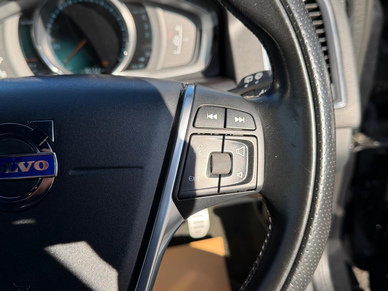 Used Volvo XC60 2014 for sale - 77385238: Photo 39