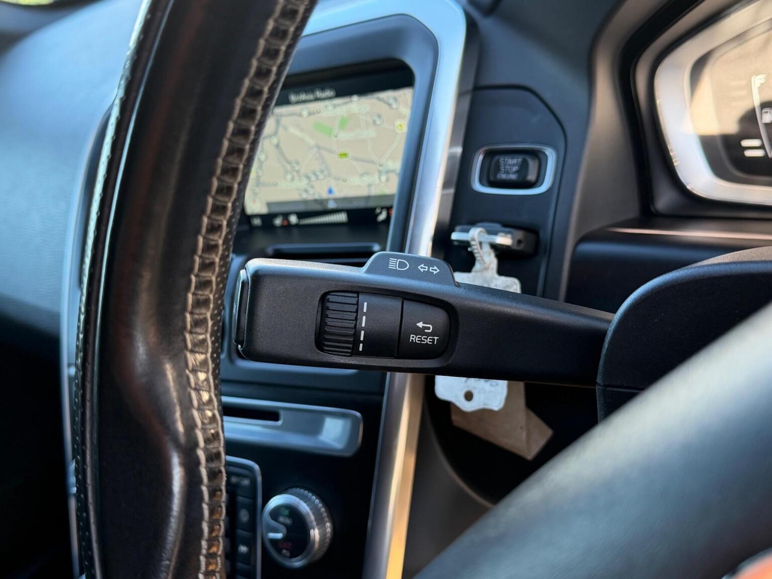 Used Volvo XC60 2014 for sale - 77385238: Photo 40