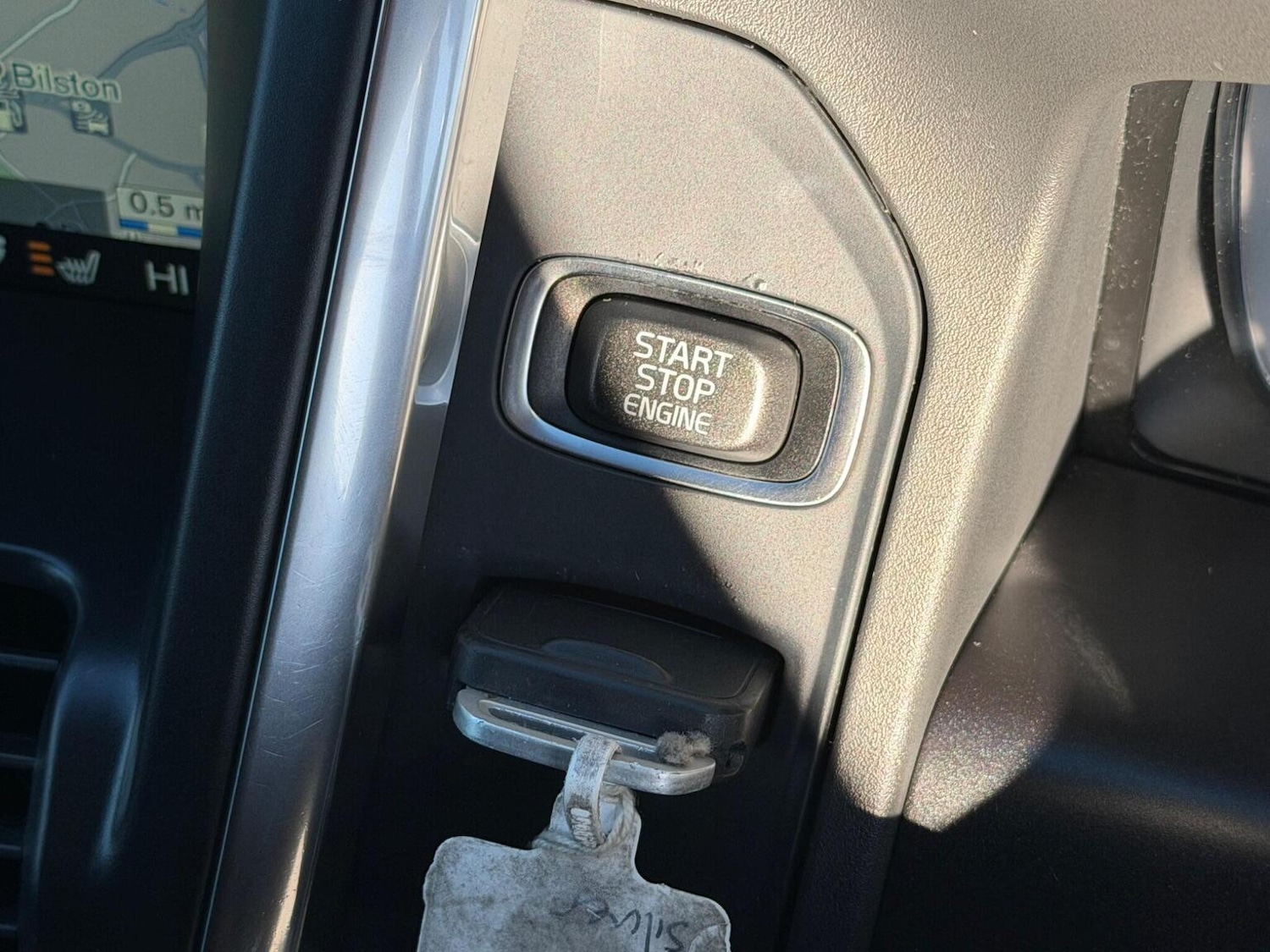 Used Volvo XC60 2014 for sale - 77385238: Photo 42