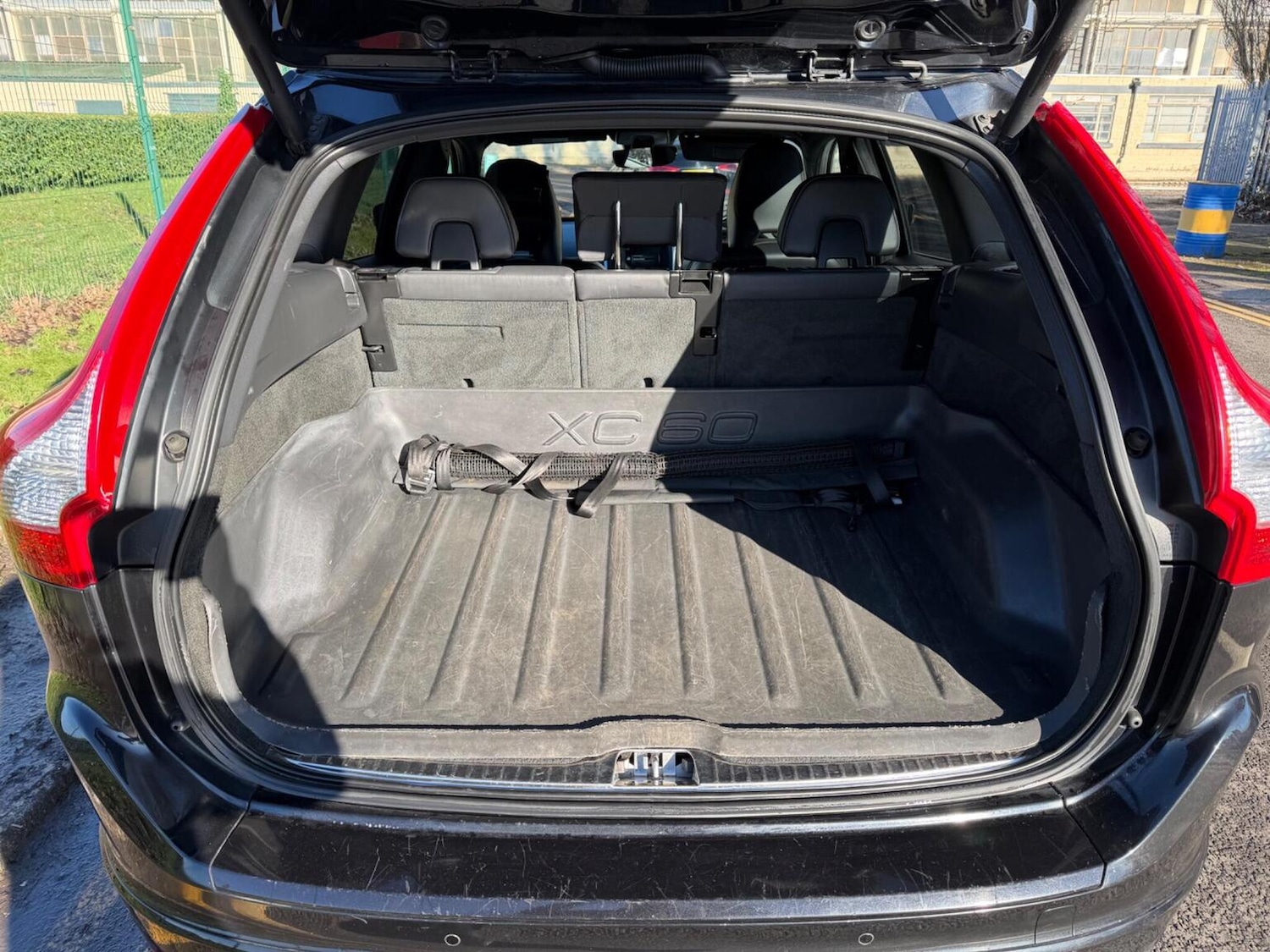 Used Volvo XC60 2014 for sale - 77385238: Photo 44