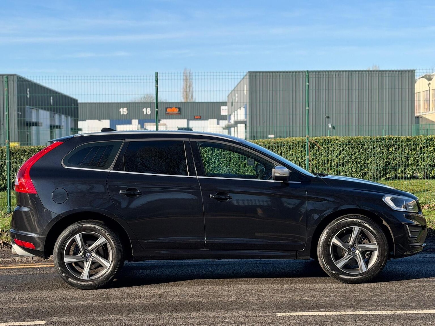 Used Volvo XC60 2014 for sale - 77385238: Photo 5