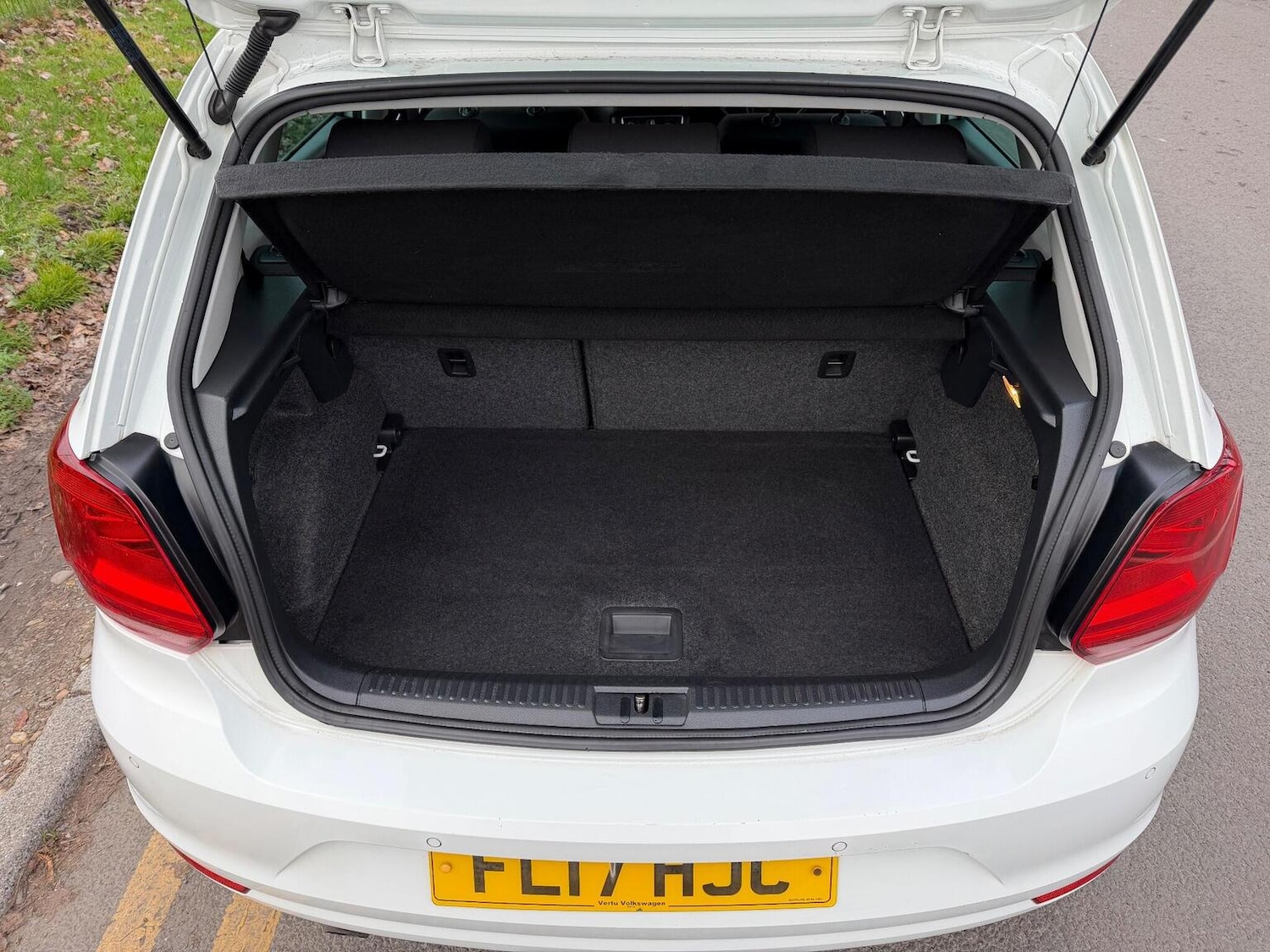 Used Volkswagen Polo 2017 for sale - 77077135: Photo 37