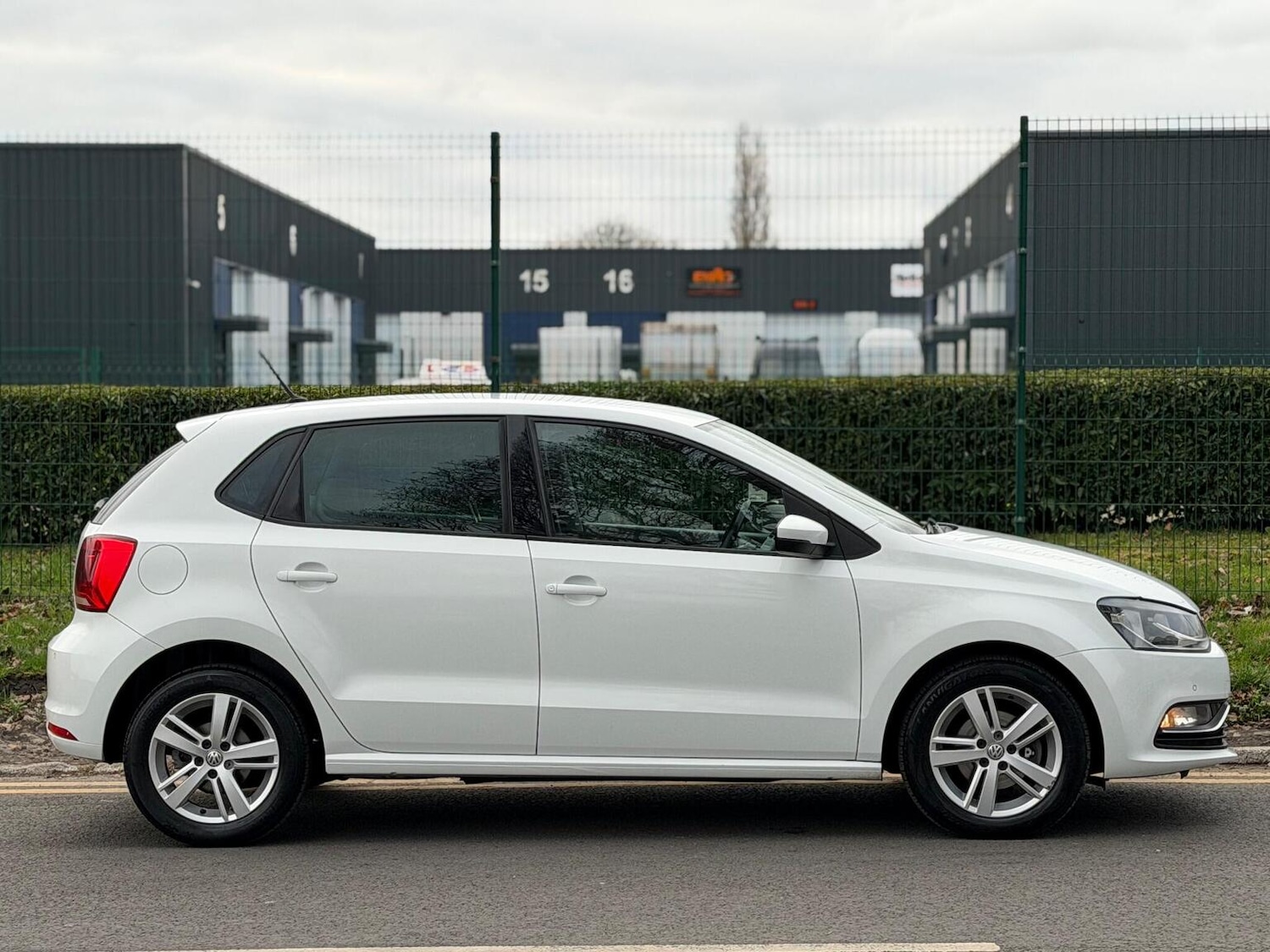 Used Volkswagen Polo 2017 for sale - 77077135: Photo 5