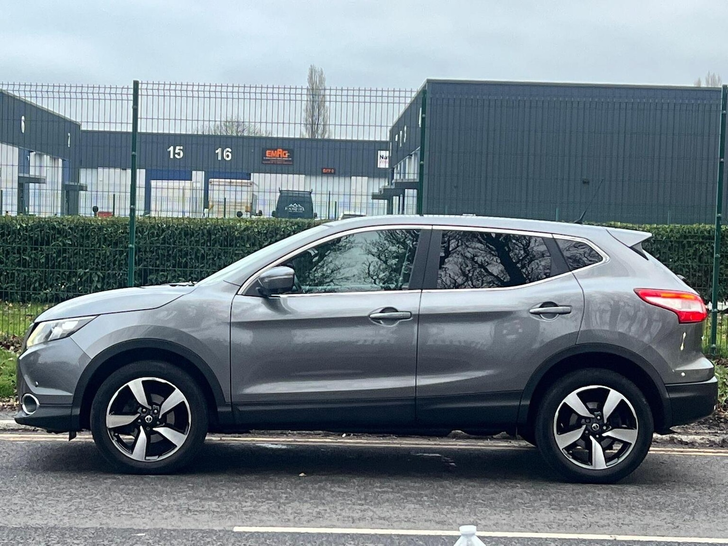 Used Nissan Qashqai 2015 for sale - 77038911: Photo 10