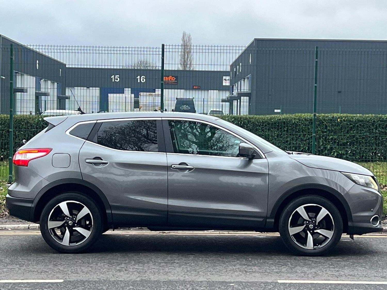 Used Nissan Qashqai 2015 for sale - 77038911: Photo 11