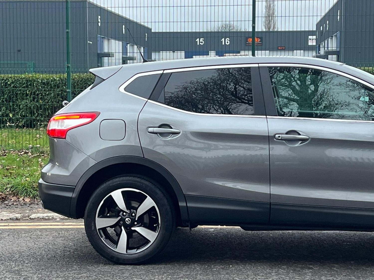 Used Nissan Qashqai 2015 for sale - 77038911: Photo 12