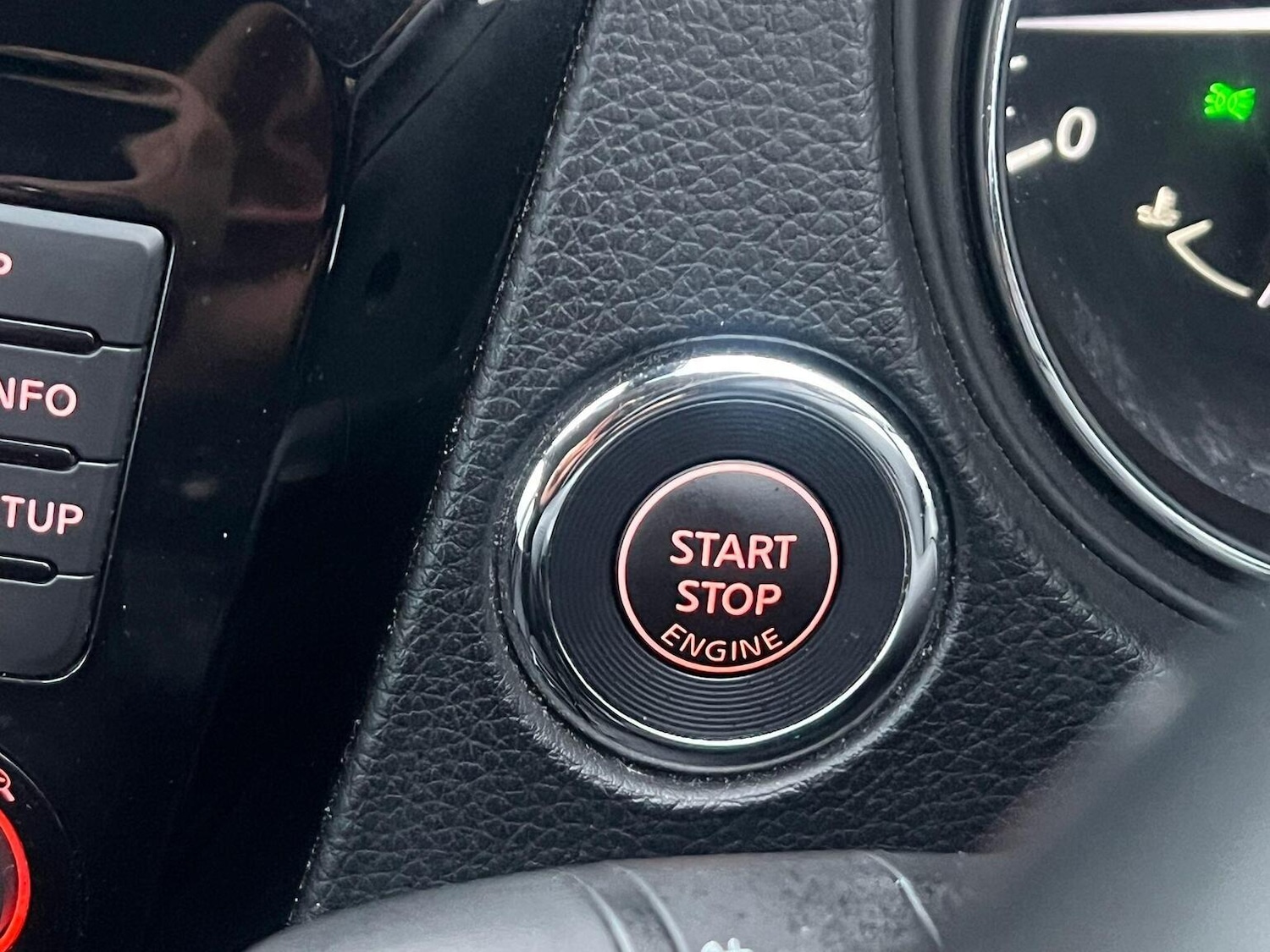 Used Nissan Qashqai 2015 for sale - 77038911: Photo 32