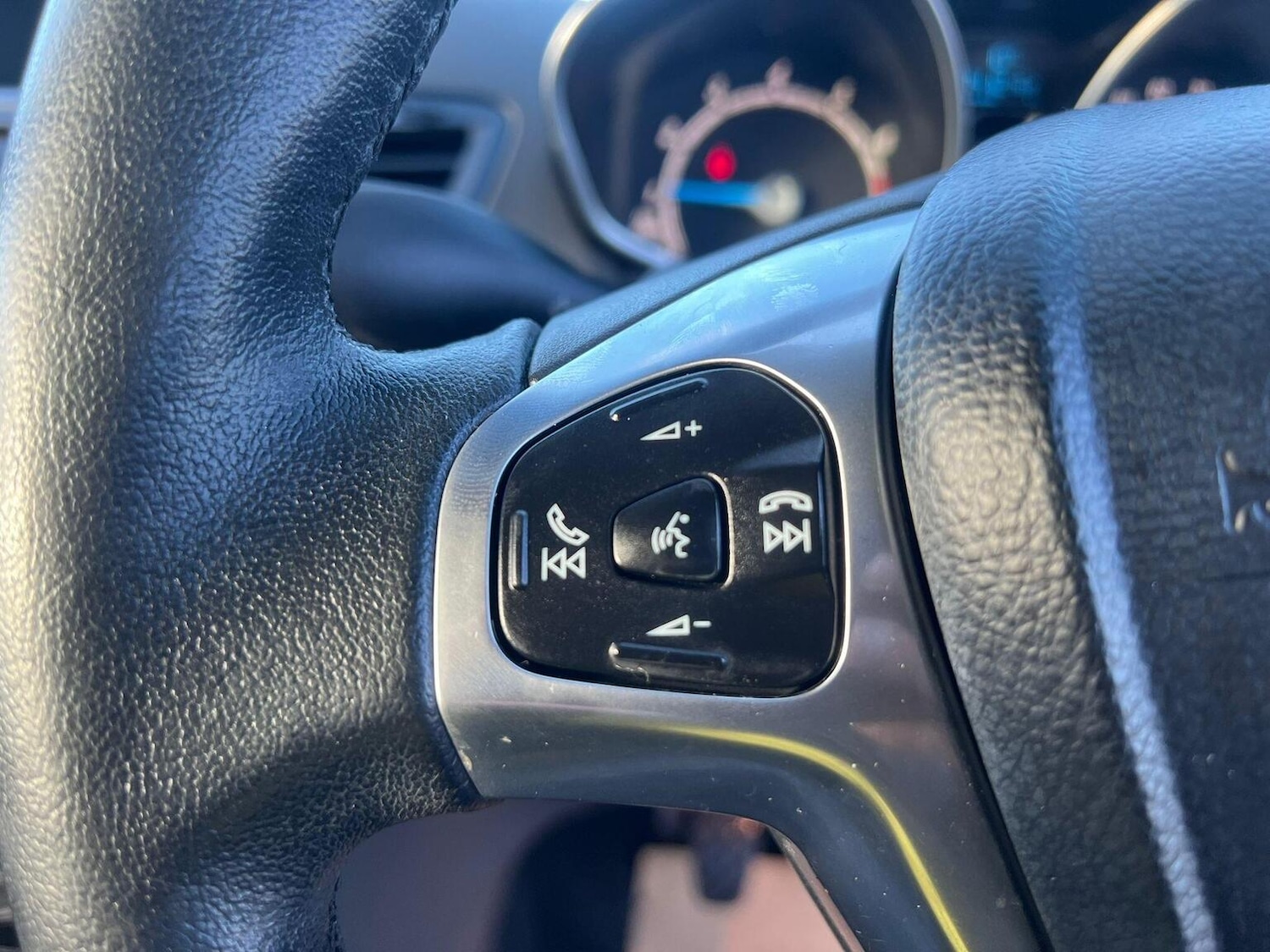 Used Ford Fiesta 2014 for sale - 77003402: Photo 30