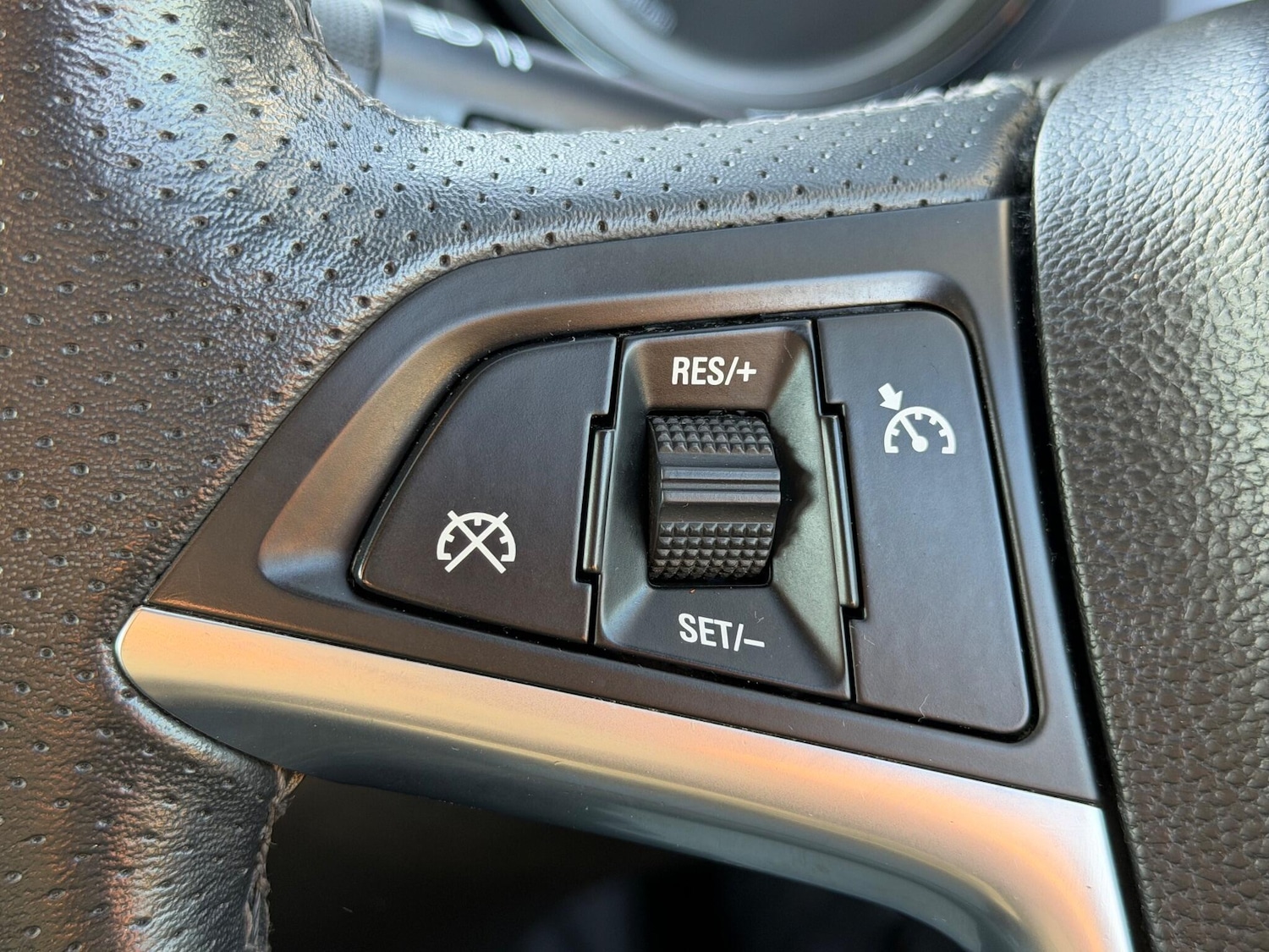 Used Vauxhall Astra 2012 for sale - 76689481: Photo 22