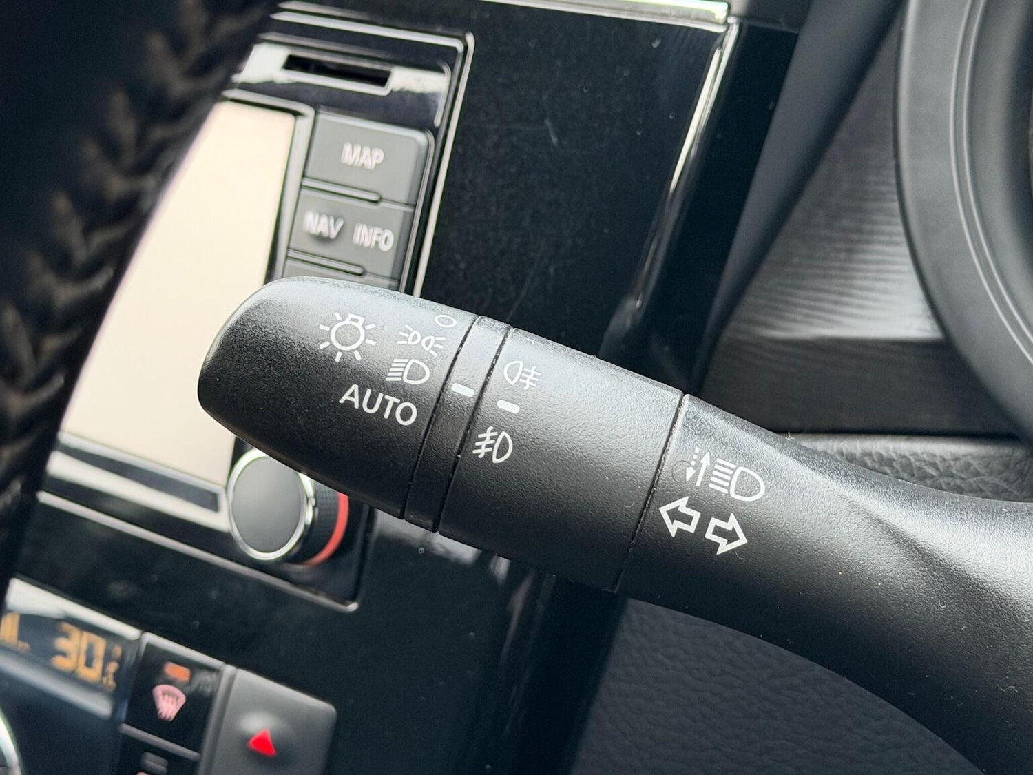 Used Nissan Pulsar 2015 for sale - 77027932: Photo 24