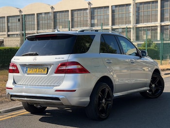 Used Mercedes-Benz M Class 2013 for sale - 79563907: Photo