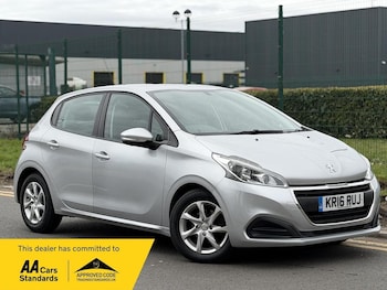 Used Peugeot 208 2016 for sale - 78969008: Photo