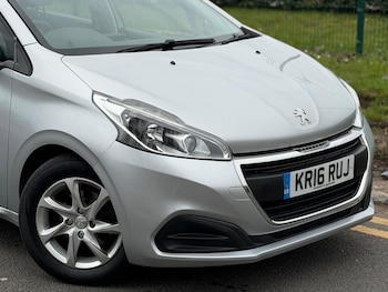 Used Peugeot 208 2016 for sale - 78969008: Photo
