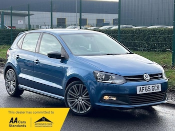 Used Volkswagen Polo 2015 for sale - 77357385: Photo