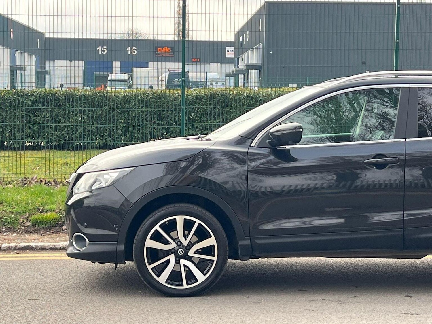 Used Nissan Qashqai 2015 for sale - 77796881: Photo 10