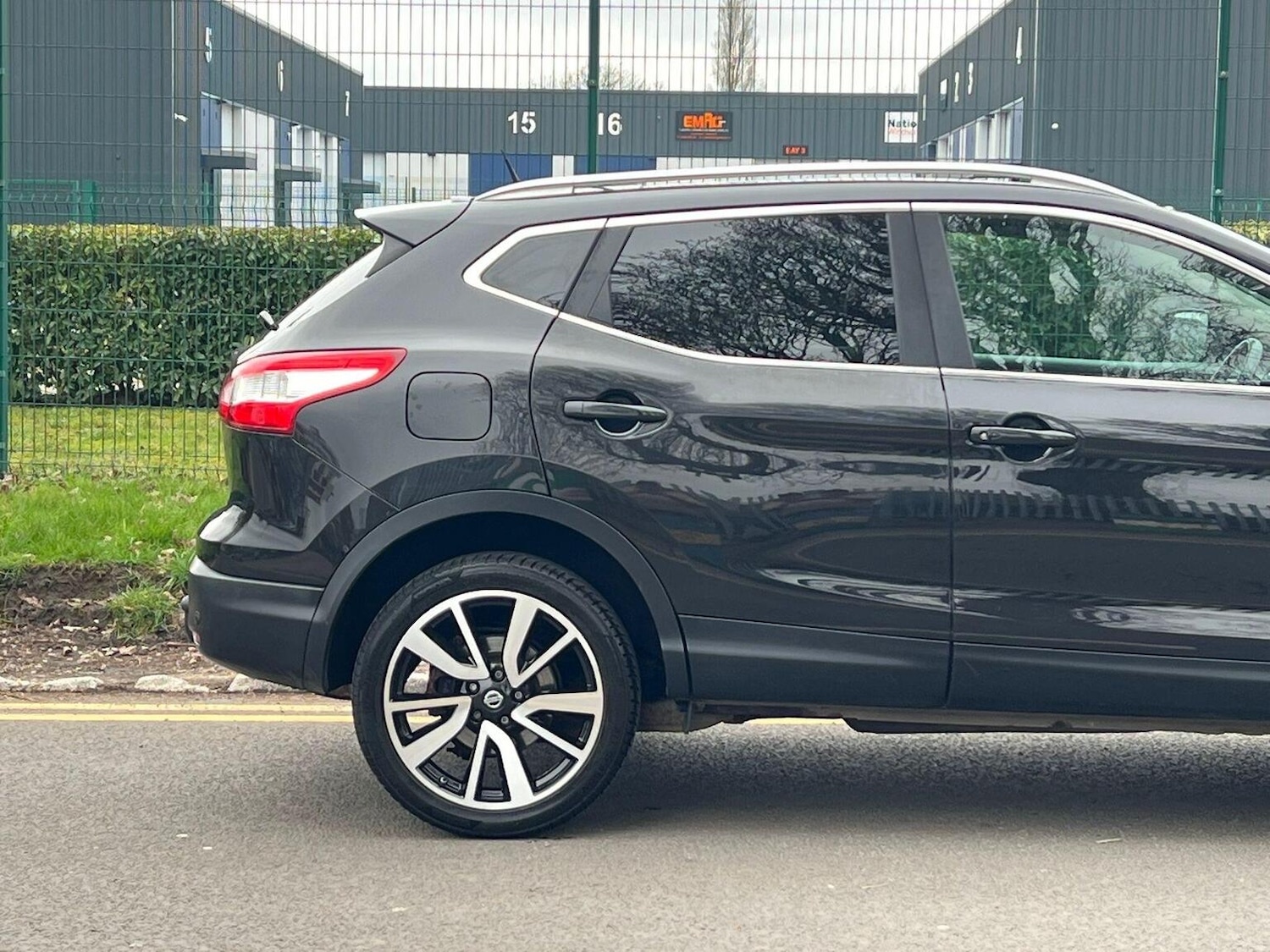 Used Nissan Qashqai 2015 for sale - 77796881: Photo 6