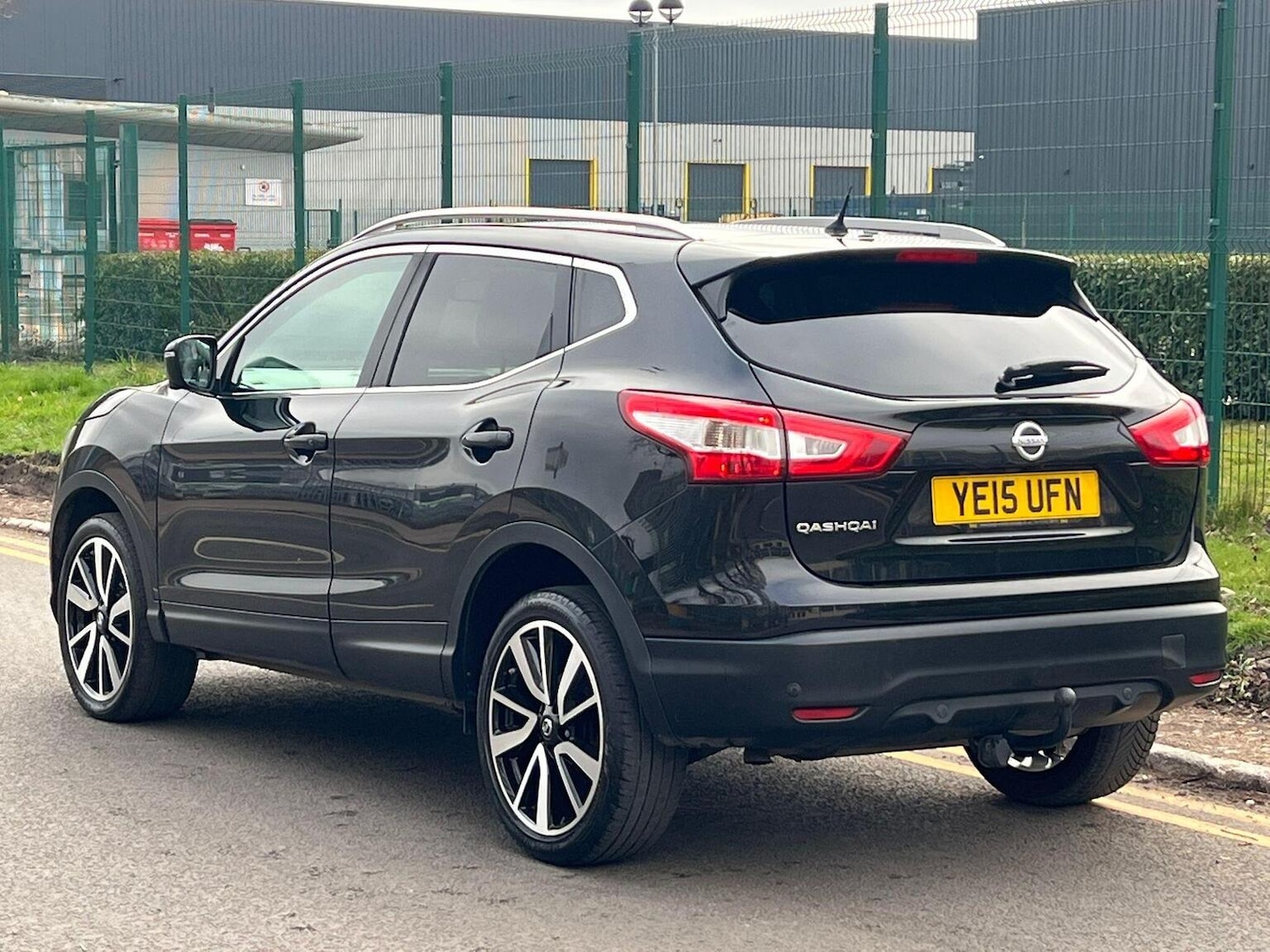 Used Nissan Qashqai 2015 for sale - 77796881: Photo 9