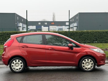 Used Ford Fiesta 2010 for sale - 77350134: Photo
