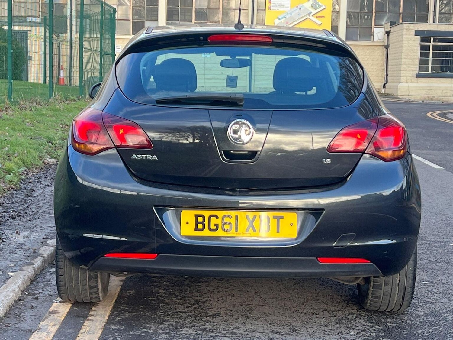 Used Vauxhall Astra 2011 for sale - 77318335: Photo 10