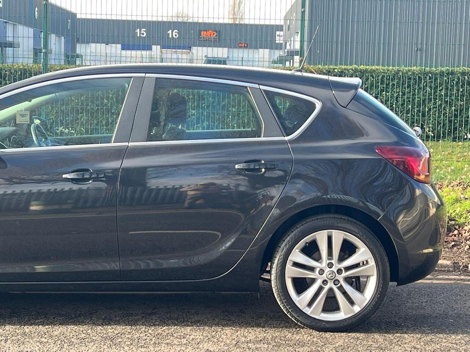 Used Vauxhall Astra 2011 for sale - 77318335: Photo 12