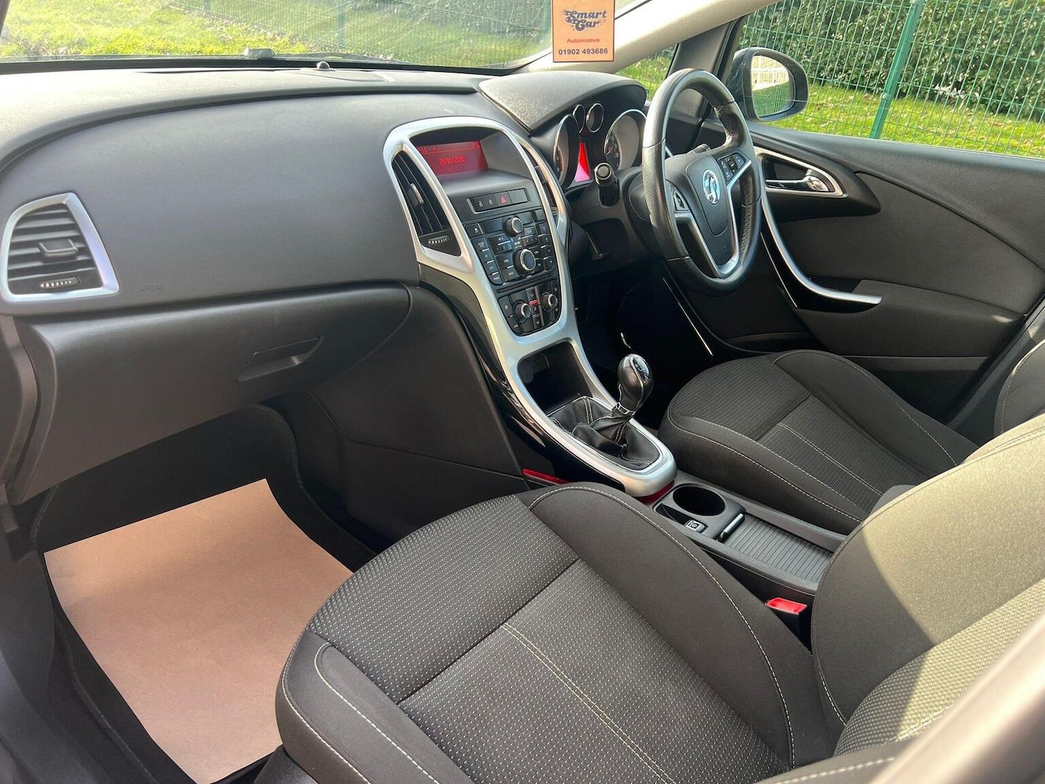 Used Vauxhall Astra 2011 for sale - 77318335: Photo 16