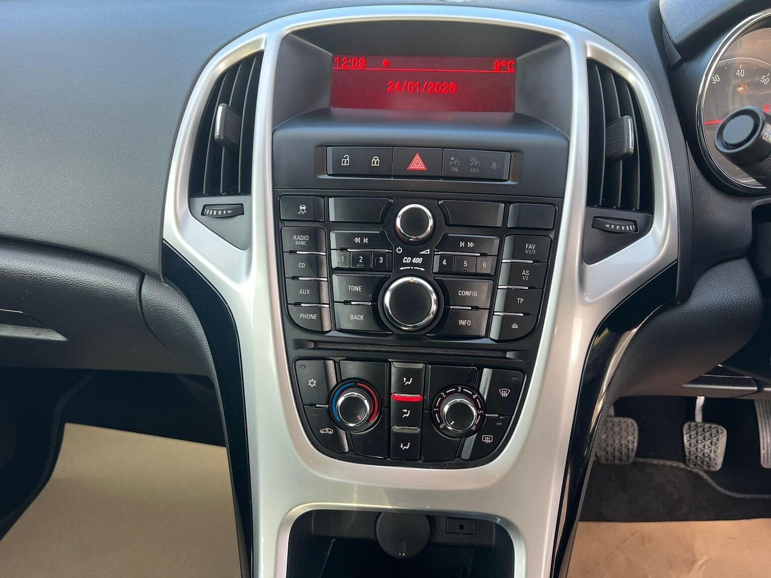 Used Vauxhall Astra 2011 for sale - 77318335: Photo 22