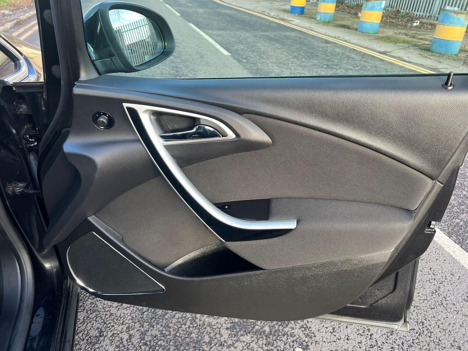 Used Vauxhall Astra 2011 for sale - 77318335: Photo 24