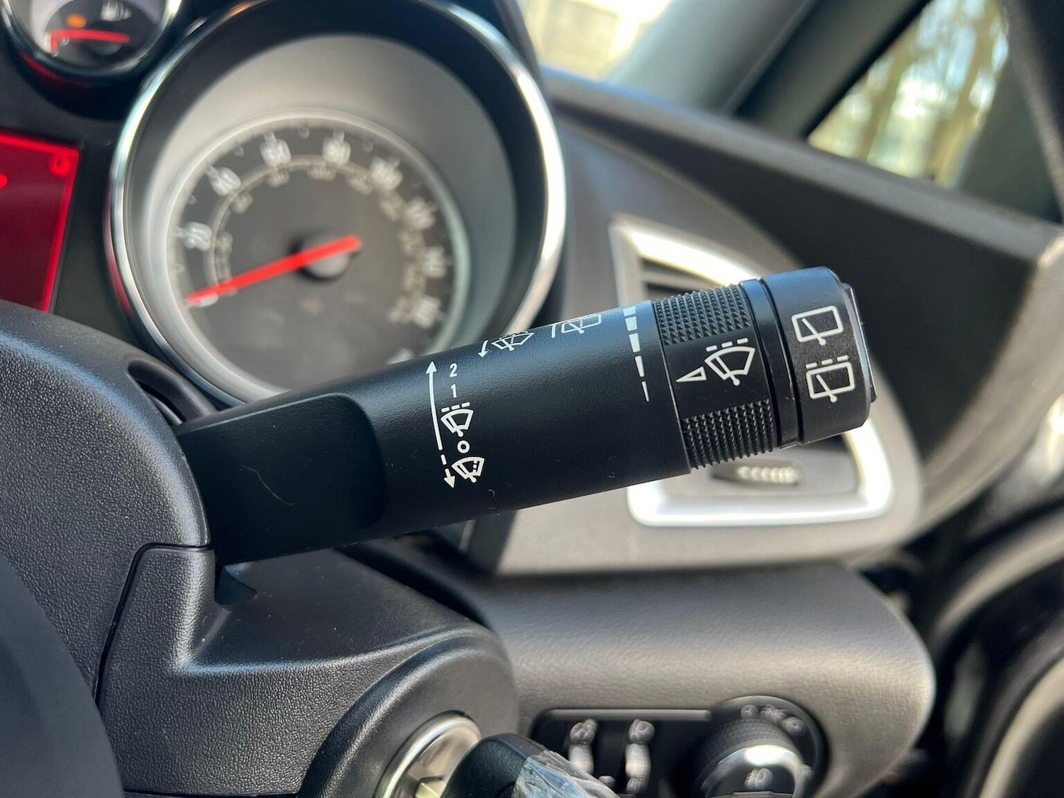 Used Vauxhall Astra 2011 for sale - 77318335: Photo 30