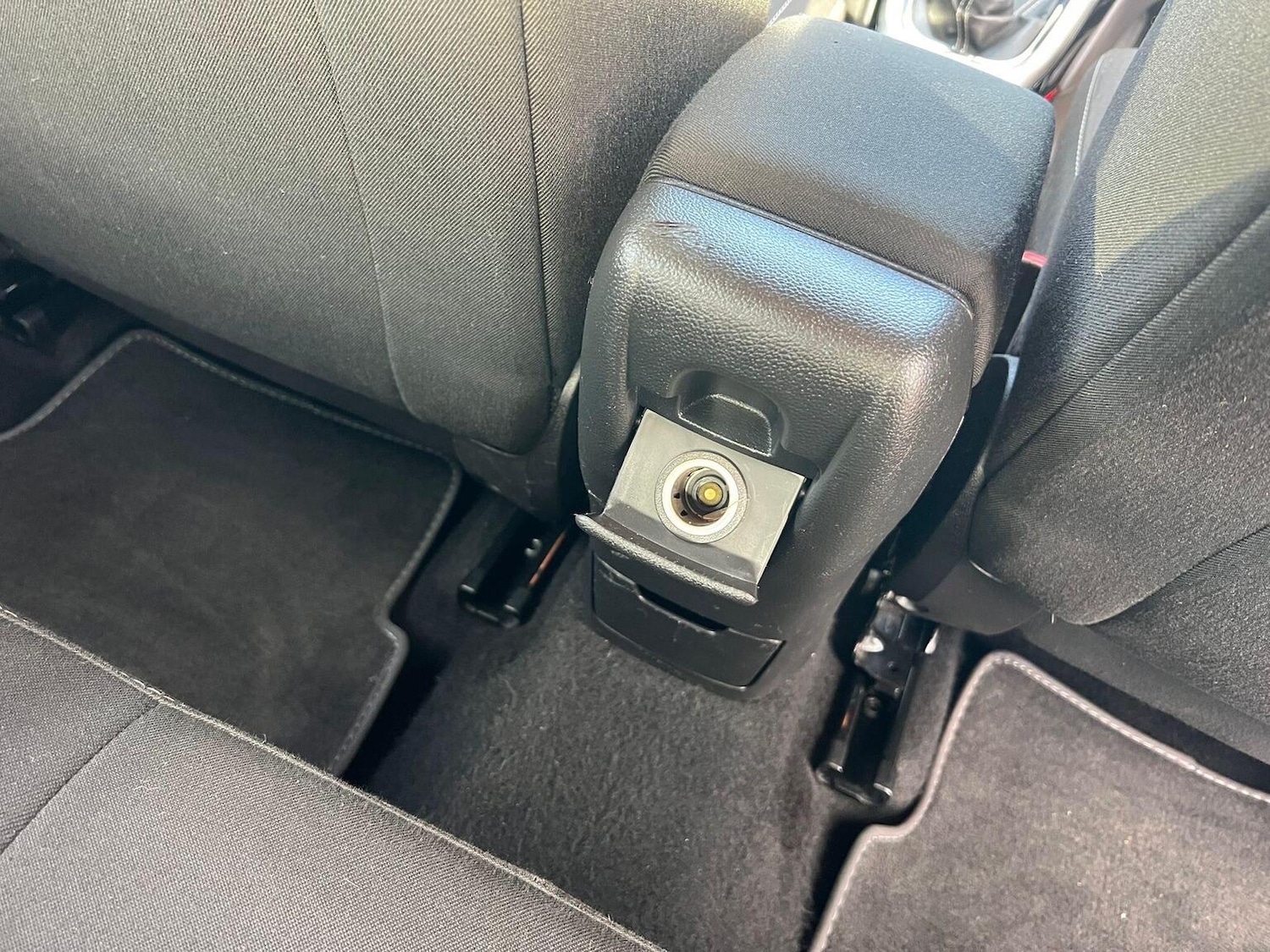 Used Vauxhall Astra 2011 for sale - 77318335: Photo 32