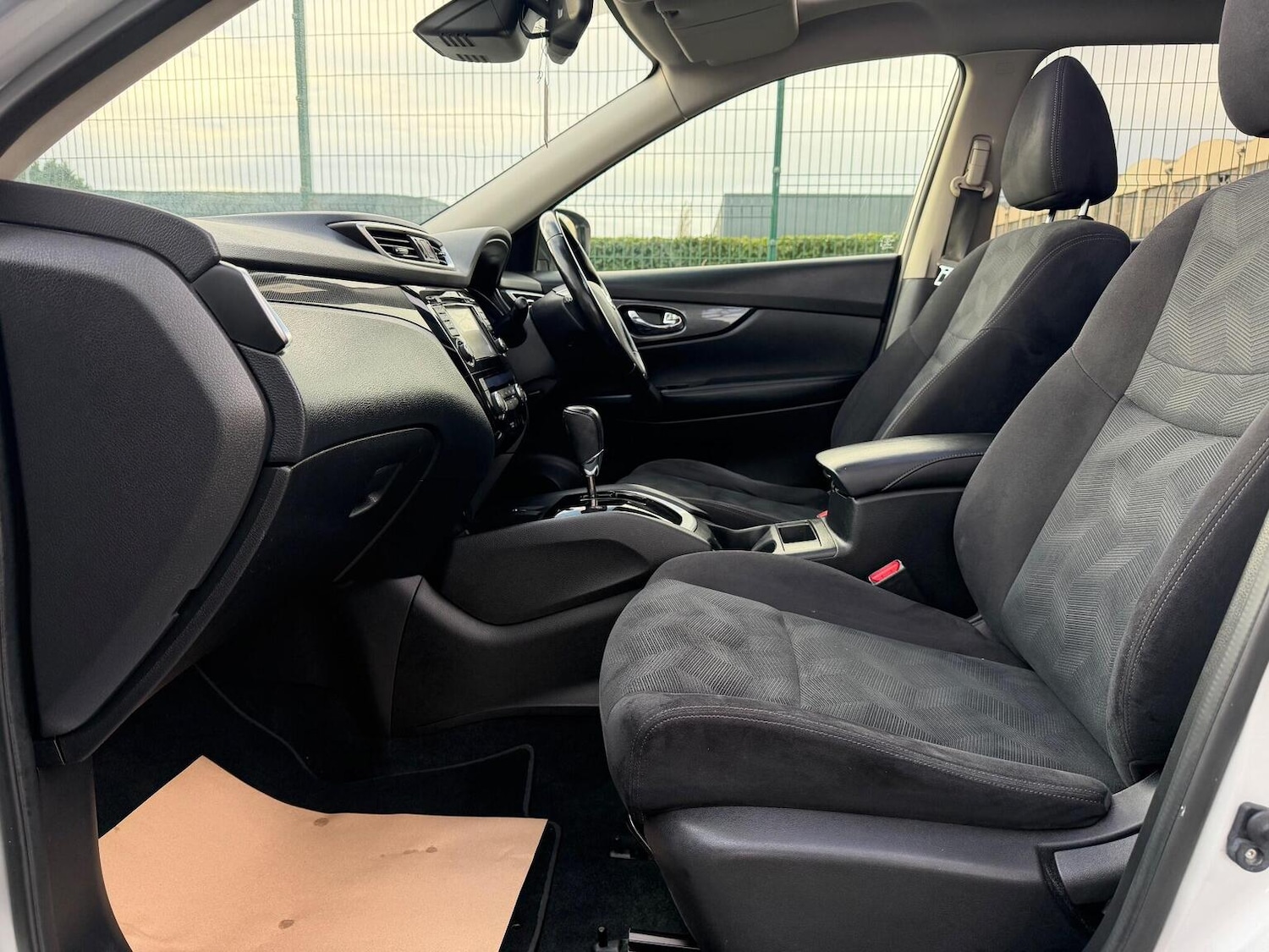 Used Nissan X-Trail 2016 for sale - 77003406: Photo 46