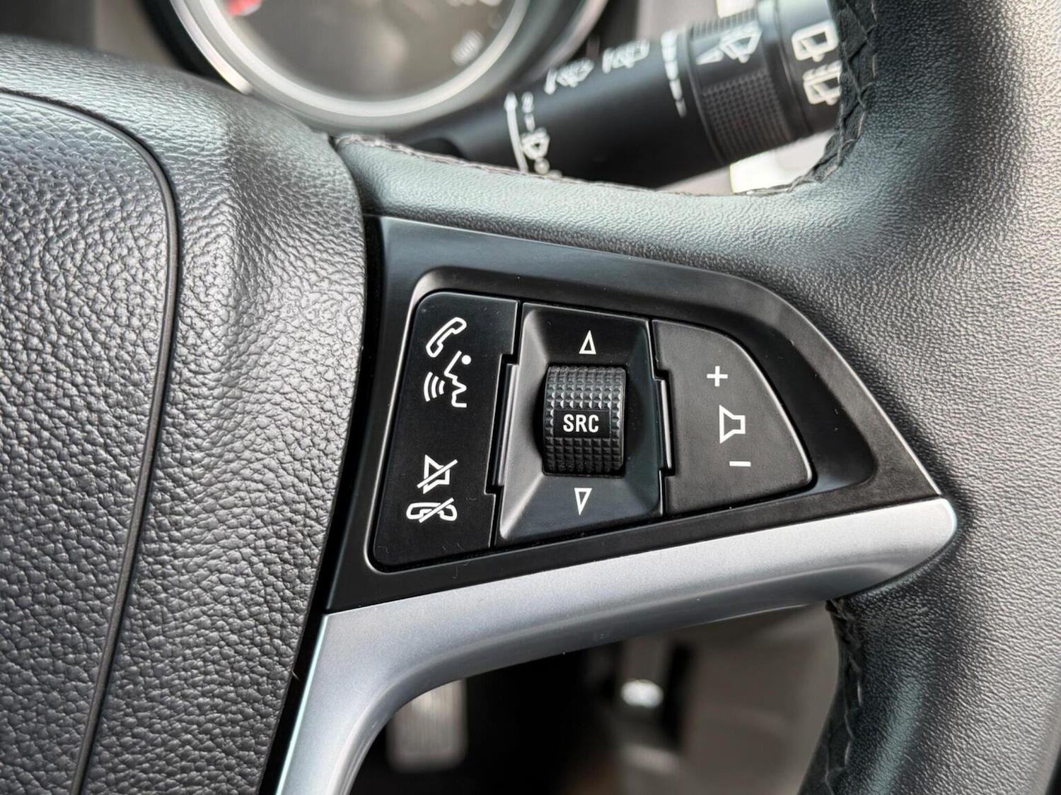 Used Vauxhall Astra 2014 for sale - 77830149: Photo 32