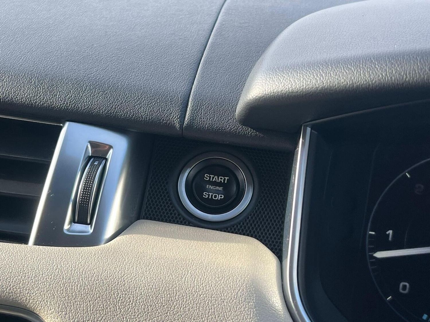 Used Land Rover Range Rover Sport 2016 for sale - 77264421: Photo 42